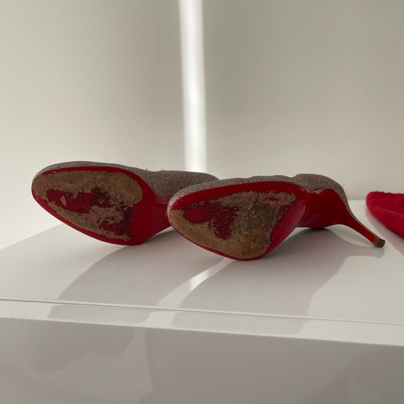 COPY - Christian Louboutin Glitter Round Toe Pump - Picture 3 of 6